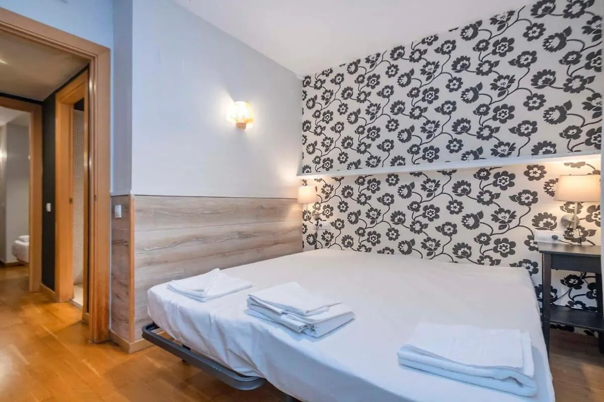 Ferienwohnung Bright And Modern Duplex With Terrace In Eixample District P1 Barcelona 0*,  Spanien