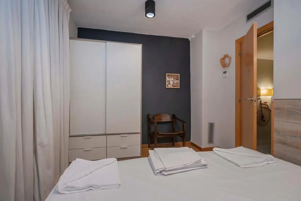 Apartment Ferienwohnung Bright And Modern Duplex With Terrace In Eixample District P1 Barcelona