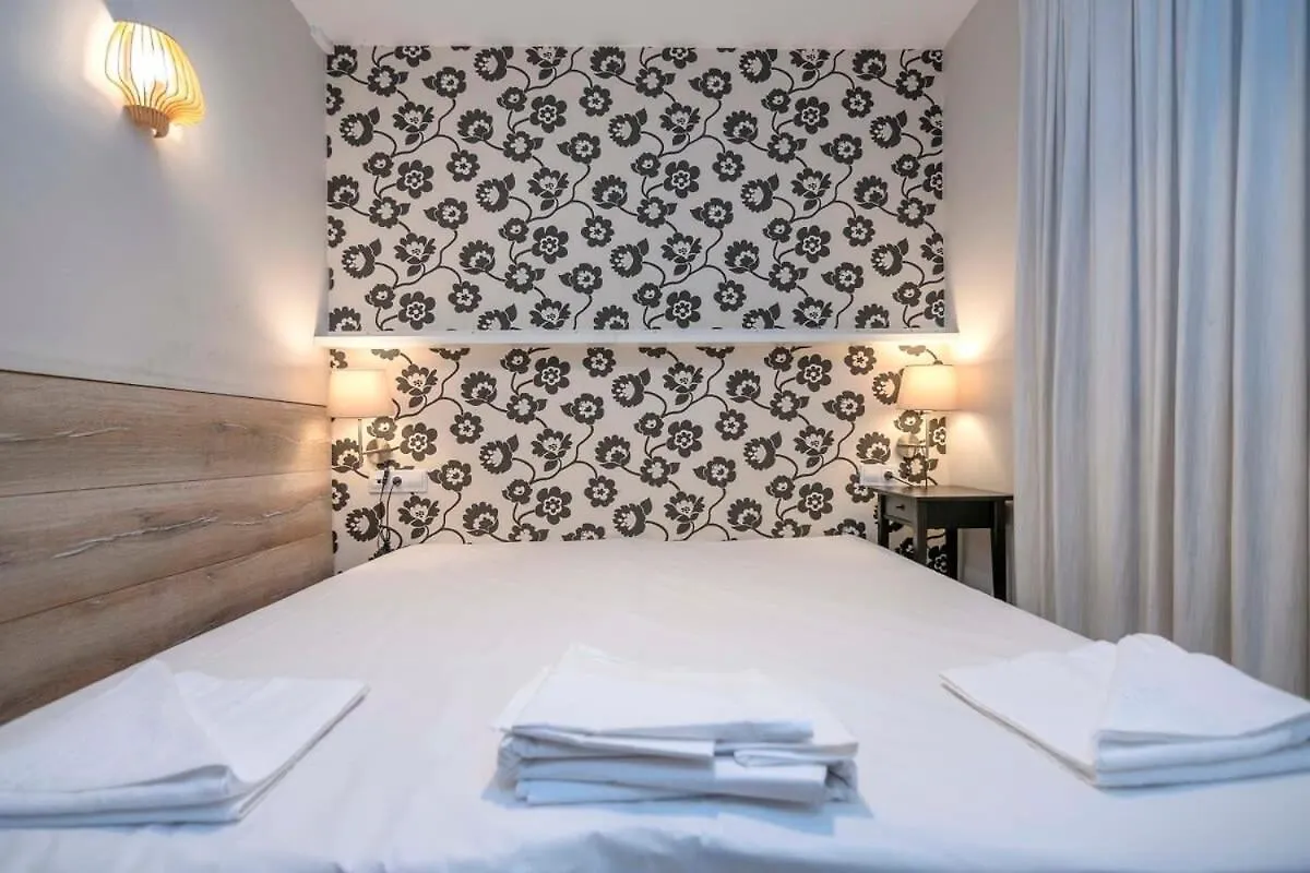 Apartment Ferienwohnung Bright And Modern Duplex With Terrace In Eixample District P1 Barcelona